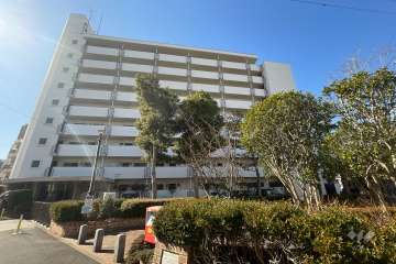 ストークマンション綾瀬の外観（北側から）