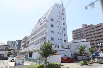 亀有中川マンションの外観(北東側から)　