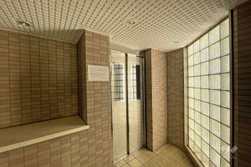 共用のエレベーター