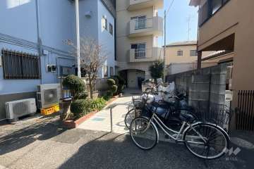 エントランスアプローチ