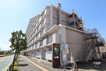 綾瀬グランドハイツの外観（北東側から）