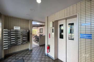 エントランスホール
