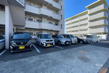 敷地内駐車場（屋外平面式）