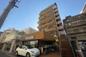 綾瀬ロイヤルパレスの外観（北西側から）