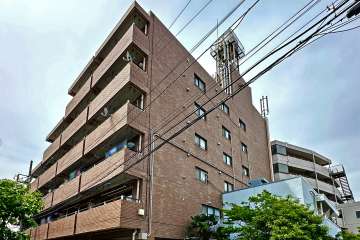 シャンドヴィラージュの外観（南東側から）