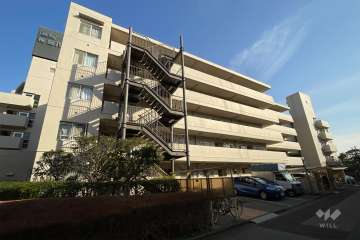 藤和梅島ハイタウンＡ棟の外観（北西側から）