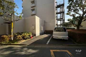 敷地内駐車場（屋外平面式）