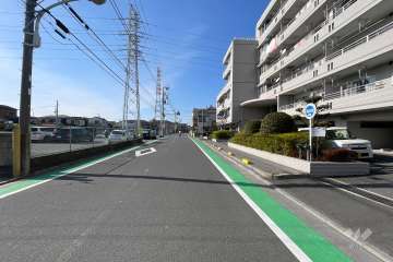 敷地南西側の前面道路　