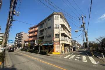 綾瀬スターハイツの外観（南西側から）