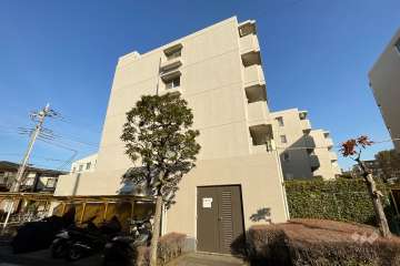 藤和梅島ハイタウンＣ棟の外観（南西側から）
