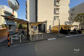 駐輪場（屋根付き）