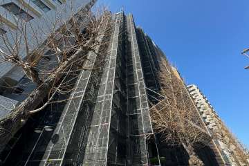 セントヒルズ北千住の外観（南東側から）