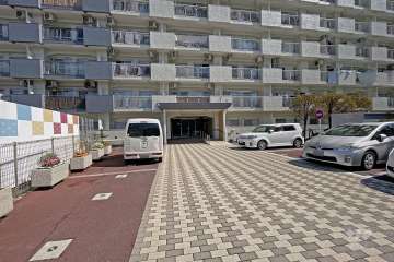 エントランスアプローチ