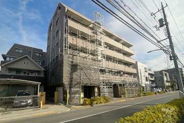 グリーンパーク綾瀬２３の外観（南西側から）