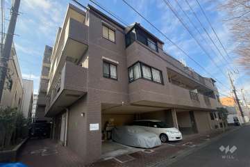 グリーンパーク綾瀬２３の外観（北東側から）