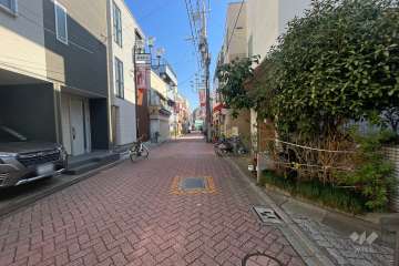 敷地北側の前面道路　