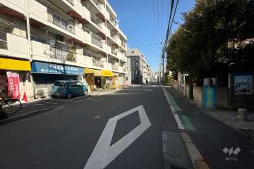 敷地南側の前面道路　