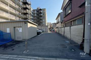 駐車場の出入り口・敷地内駐車場（屋外平面式）