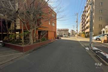 敷地北側前面道路