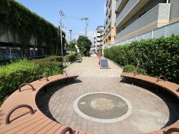 敷地に隣接する公園