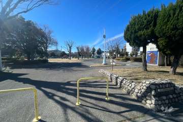 敷地に隣接した足立区立堀之内公園