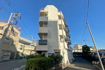 北千住第3ダイヤモンドマンションの外観（南側から）