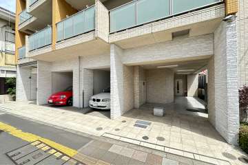 敷地内駐車場（屋内平面式）