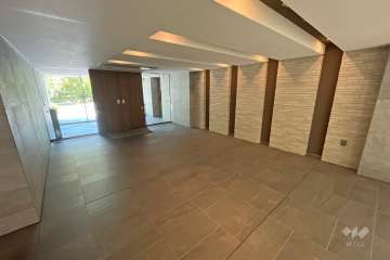 エントランスホール