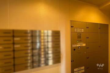 共用ポストと宅配ボックス