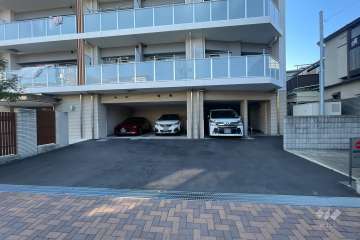 敷地内駐車場（屋内平面式）