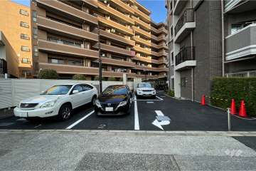 敷地内駐車場（屋外平面式）