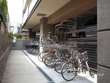 駐輪場、バイク置場