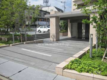 来客用の駐車場（写真奥）