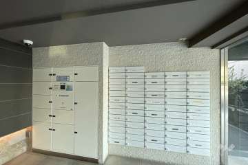 共用ポストと宅配ボックス