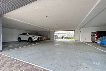 敷地内駐車場（屋外平面式）