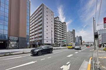 敷地北側前面道路（東側から）