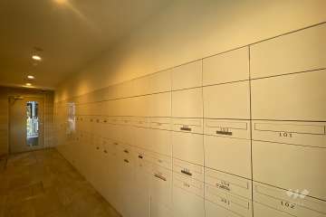 共用ポストと宅配ボックス