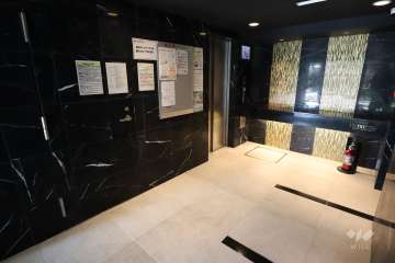 エントランスホール