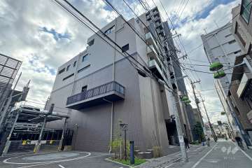 パークホームズ北千住アドーアの外観（北西側から）