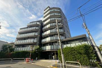 ミルーナヒルズ北綾瀬の外観（北東側から）