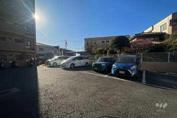 敷地内駐車場（屋外平面式）
