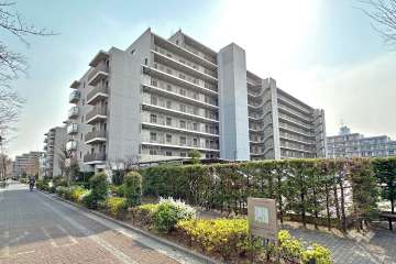 パークプレミアムメイツ西新井ケヤキテラスの外観（北東側から）