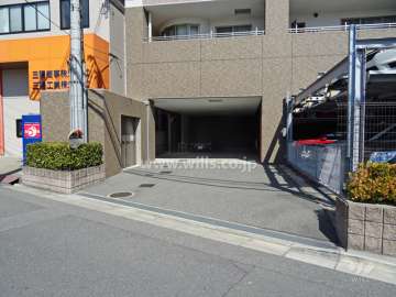 駐車場の出入り口
