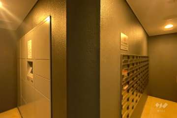 宅配ボックスと共用ポスト　