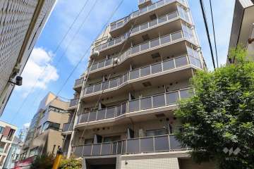 レガリス北千住の外観（南東側から）