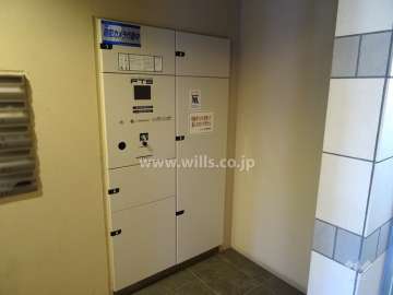 共用ポストと宅配ボックス