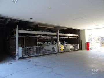敷地内駐車場（屋内機械式）
