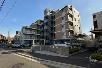 ブリシア西新井の外観（北西側から）　　　