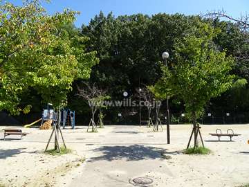 敷地に隣接する長野公園