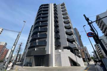 ディアレイシャス北千住の外観（南西側から）